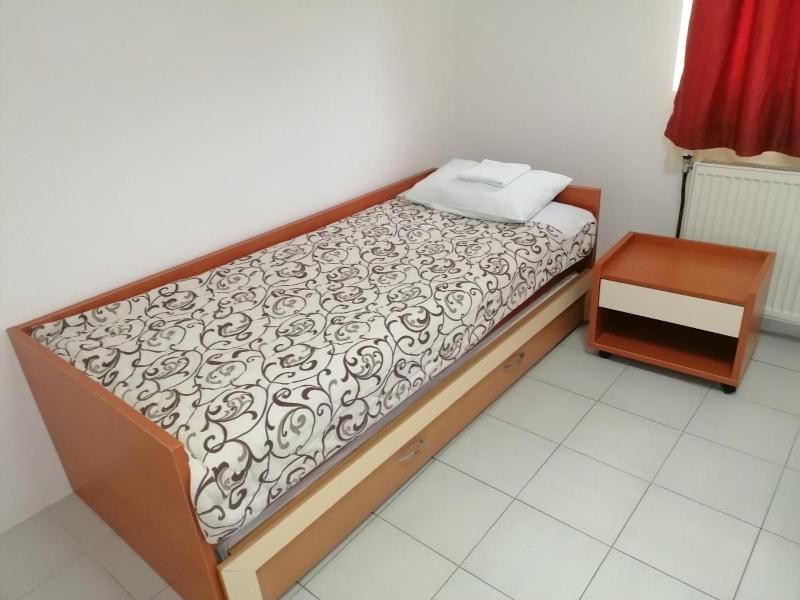 Small Double Room image 1