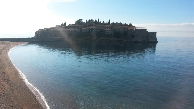 Studio Apartment with Garden View image 2