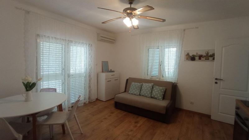 One-Bedroom Apartment with Terrace image 4