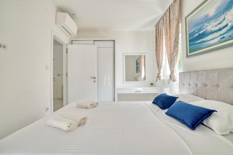 The Golden Luxury Apartments - image 6