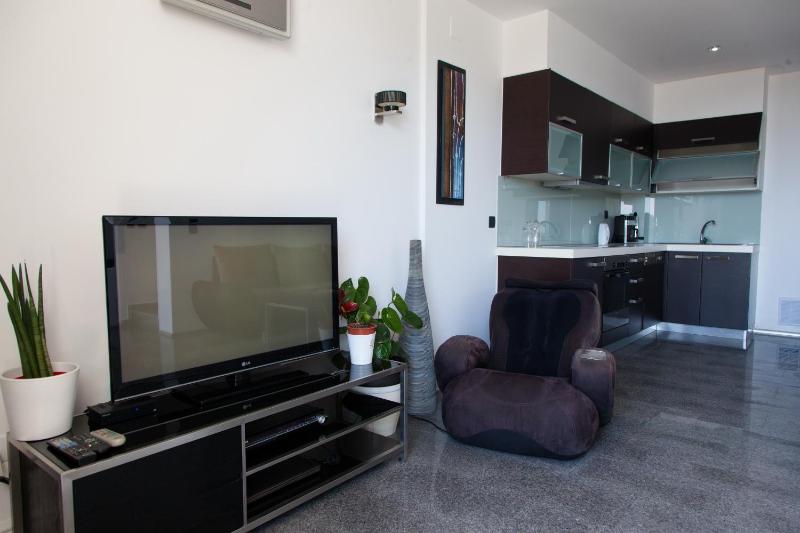 Duplex One-Bedroom Apartment with Terrace and Sea View image 4