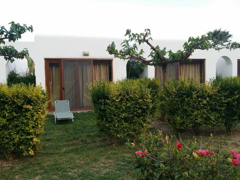 Bungalow Suite image 4