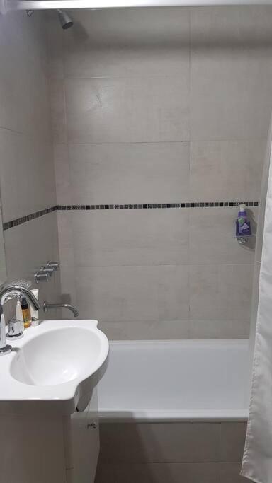 Tucuman Premium Nuevo Estudio Mejor Zona de Rosario - image 3