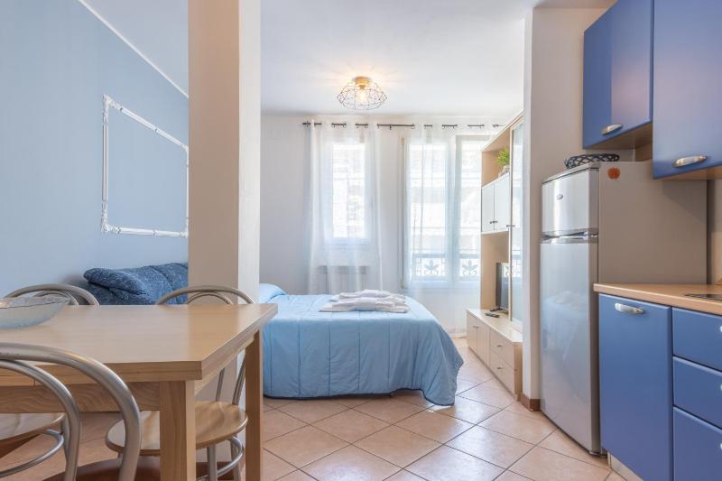 One-Bedroom Apartment image 1