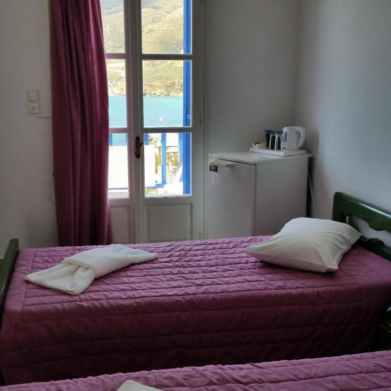 Double Room with Sea View image 4
