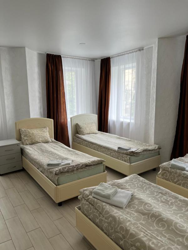 Single Bed in Dormitory Room image 4