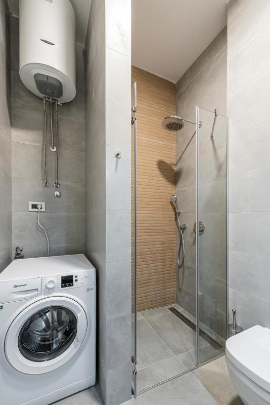 VERTIGO Modern Studio-Free private parking-Fast Wi-Fi - image 4