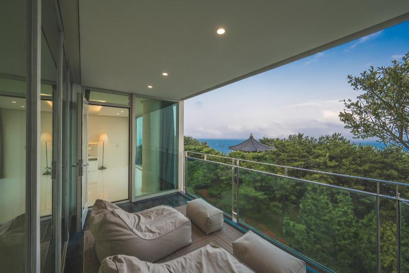 500m2 Busan Ocean view private Let house - image 12