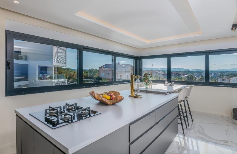 Malipe Penthouse with Sea View - image 22