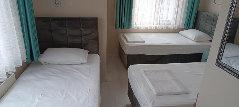 Triple Room image 3