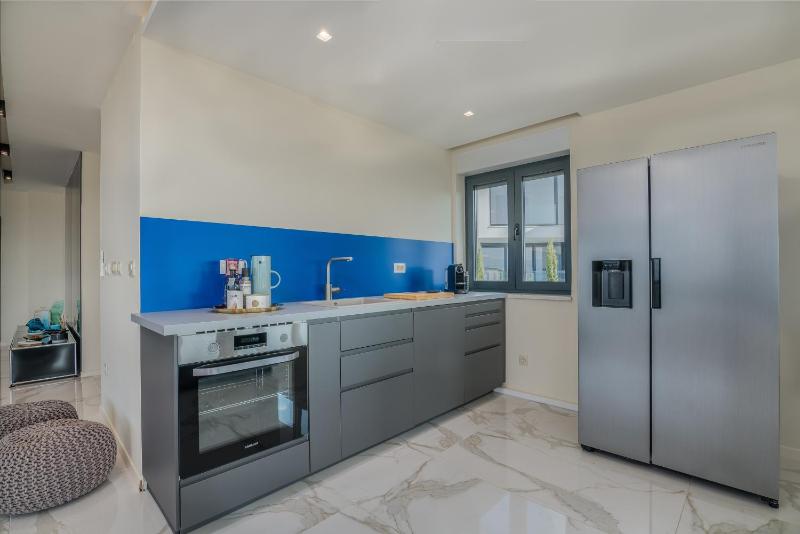 Malipe Penthouse with Sea View - image 18