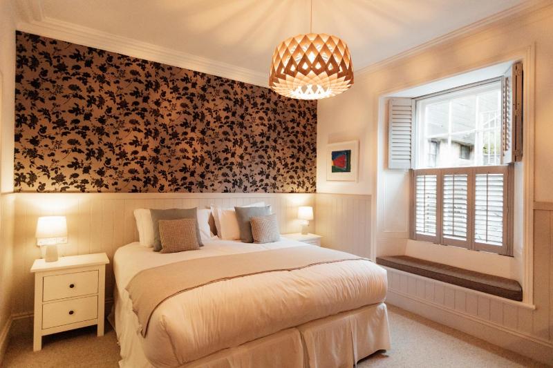 Deluxe Double or Twin Room with Garden View image 3