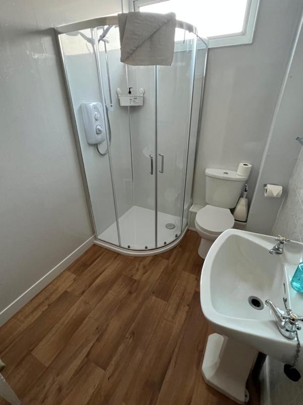 Double Room image 3