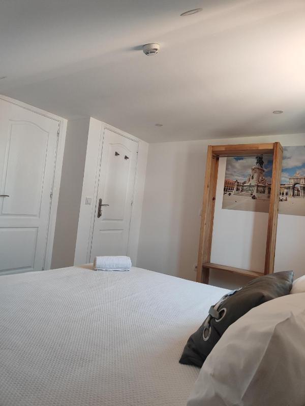 Guest House Rooms in Bairro Alto - image 7