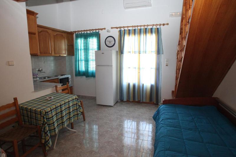 Studio (3 Adults) with Balcony image 2
