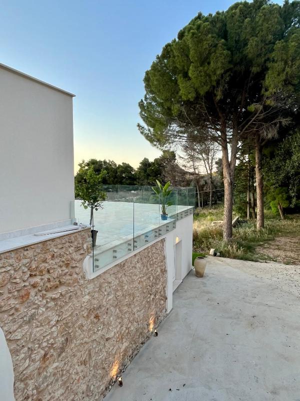Curina Luxury Villa - Panoramic Pool Villa near Scopello - image 7