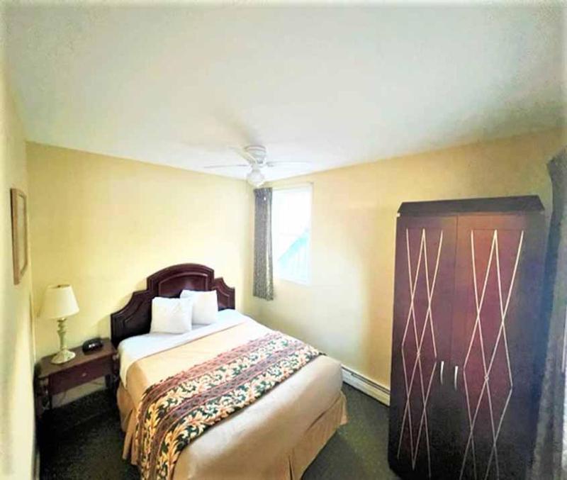 Three-Bedroom Cottage image 2