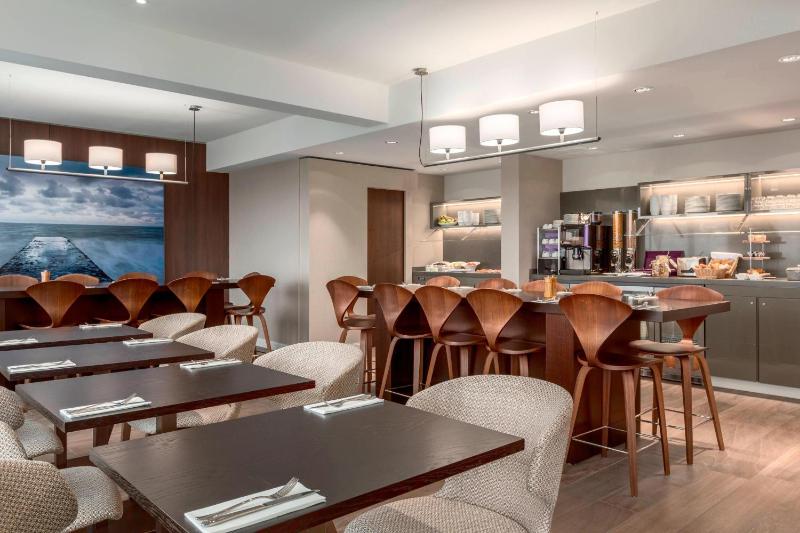 Executive Junior Suite image 2