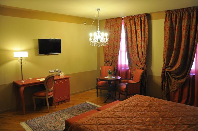 Superior Double Room image 2