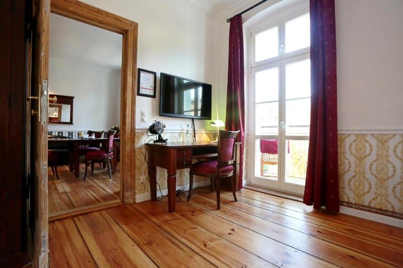 Standard Double Room image 4