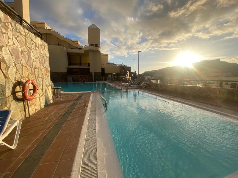 Luxury Renovated Duplex with Pools Private Jacuzzi - image 48