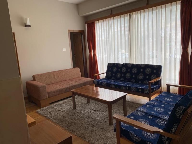 Premier Suite image 2
