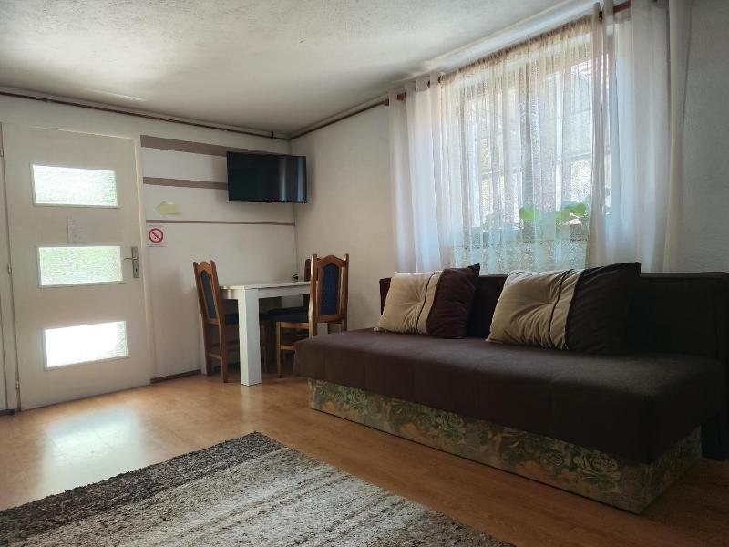 One-Bedroom House image 2