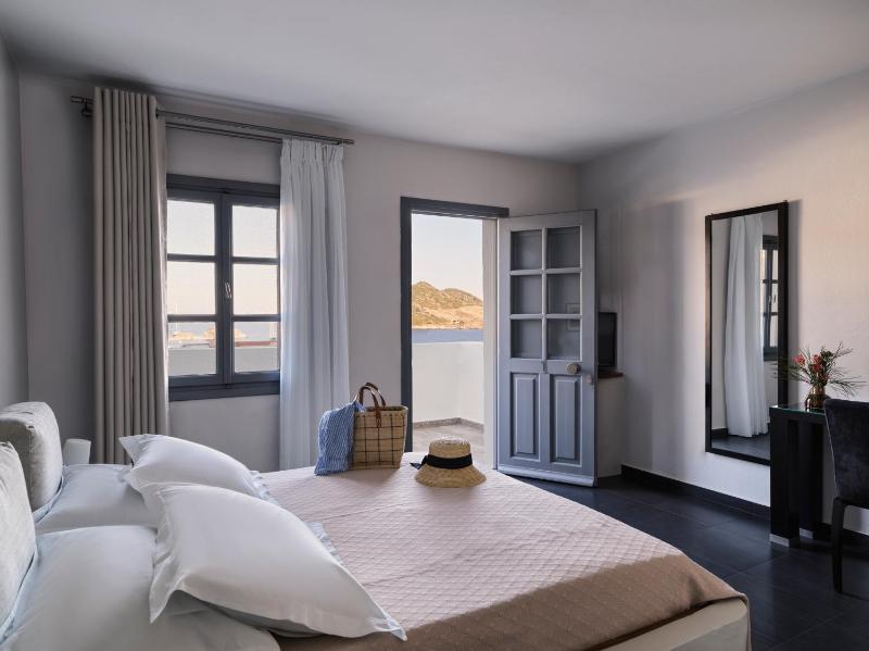 Deluxe Double Sea View image 1