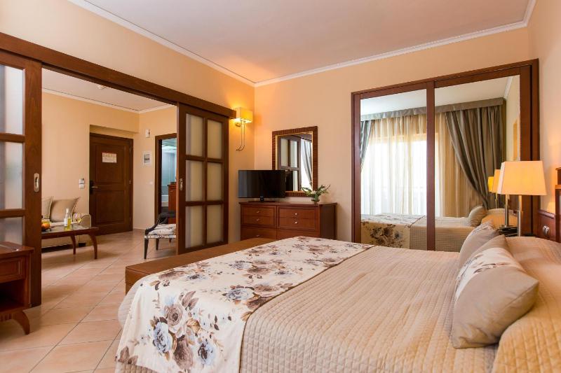 Suite Side Sea View image 1