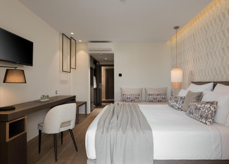 Superior Room image 4