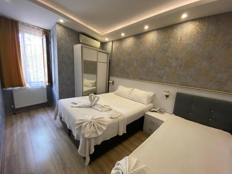 One-Bedroom Apartment image 3