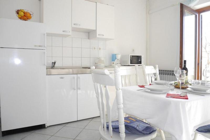 Apartment in Dugi Rat with sea view balcony air conditioning WiFi 5132-1 - image 27