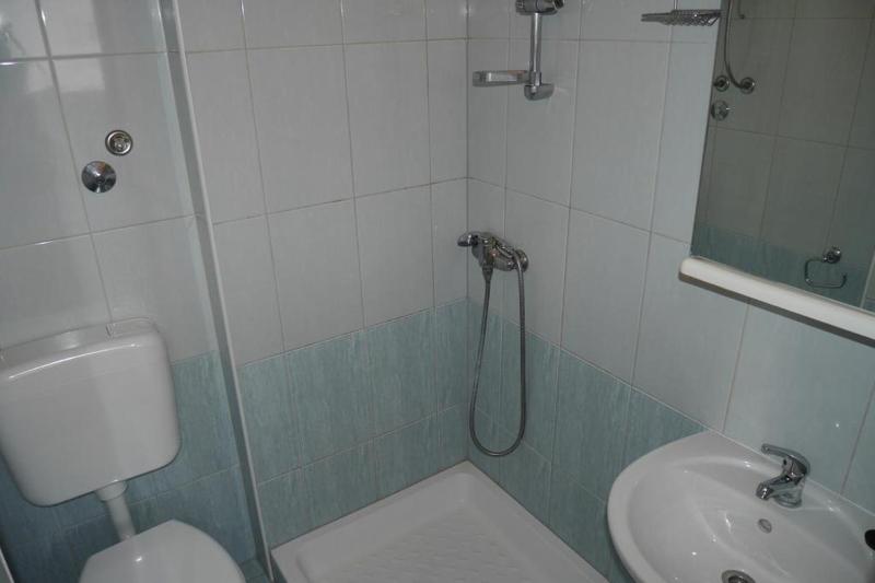 Apartment in Dugi Rat with sea view balcony air conditioning WiFi 5132-1 - image 19