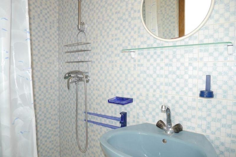 Apartment in Dugi Rat with sea view balcony air conditioning WiFi 5132-1 - image 16