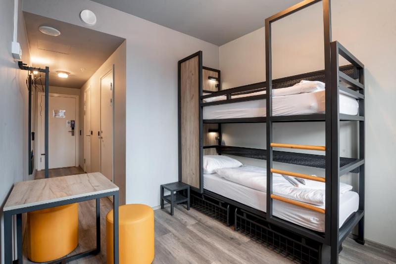 Bed in 4-Bed Dormitory Room image 2