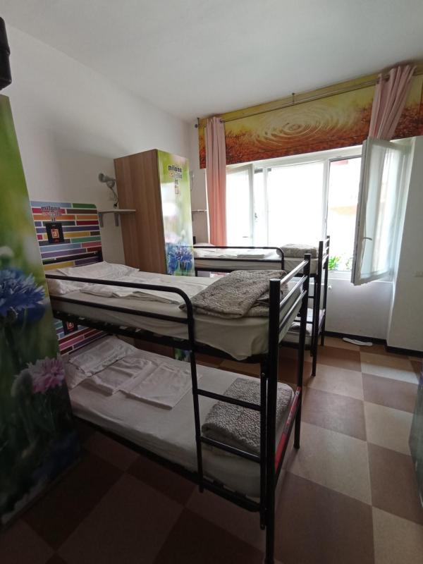 Bed in 6-Bed Female Dormitory Room image 3