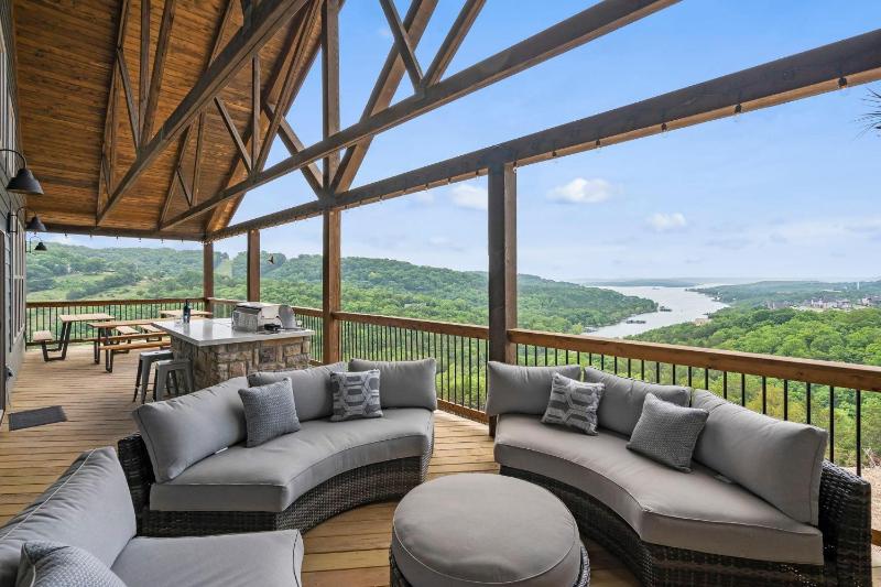 Lake View Getaway Near SDC with Hot Tub Games Large Deck & Free Daily Activities - image 42