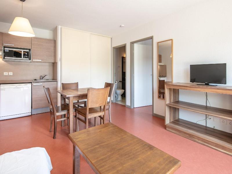 One-Bedroom Apartment (4 Adults) image 2