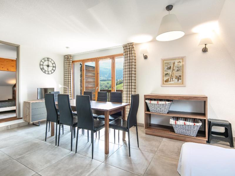 Two-Bedroom and 1 Cabin Apartment - 8 Persons image 4