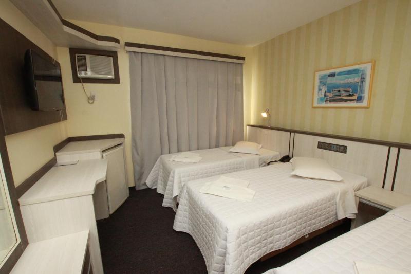 Hotel Blumenau by Pires - Balneário Camboriú - image 37
