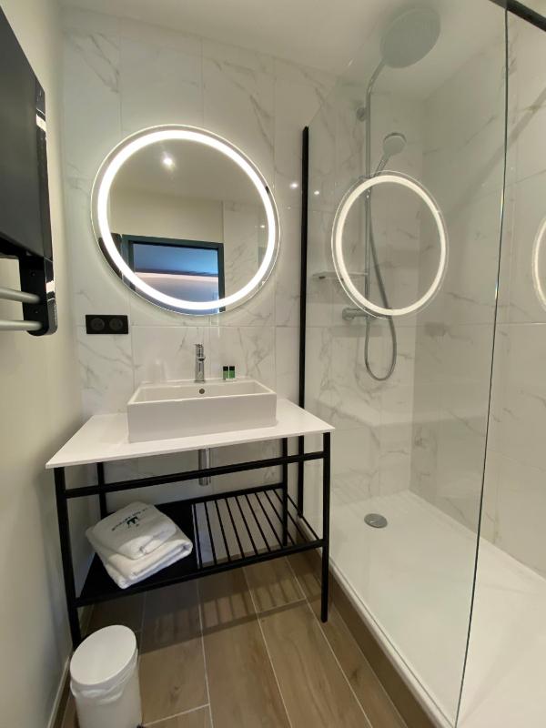 Comfort Room image 3