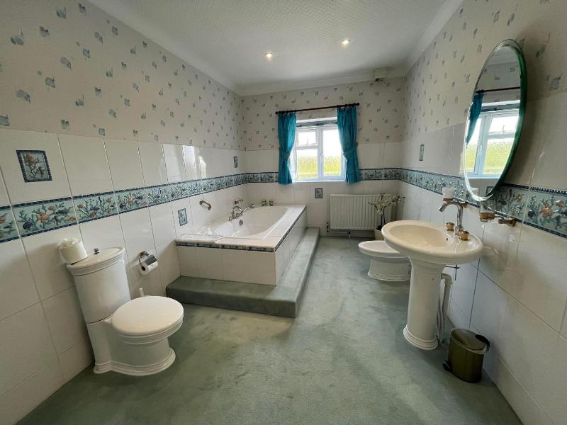 Suite with Sea View image 2