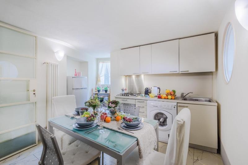 Casta Dama Apartment - image 2
