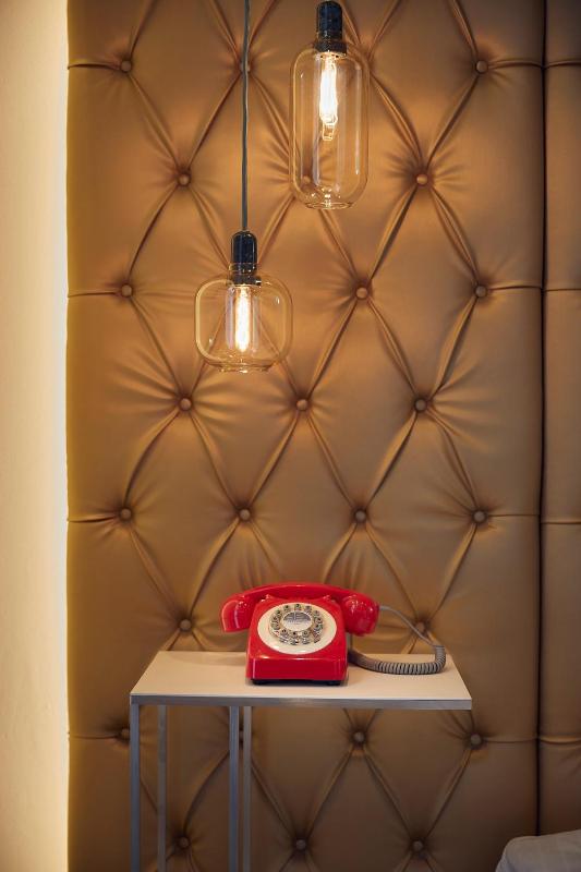 Honeymoon Suite image 3