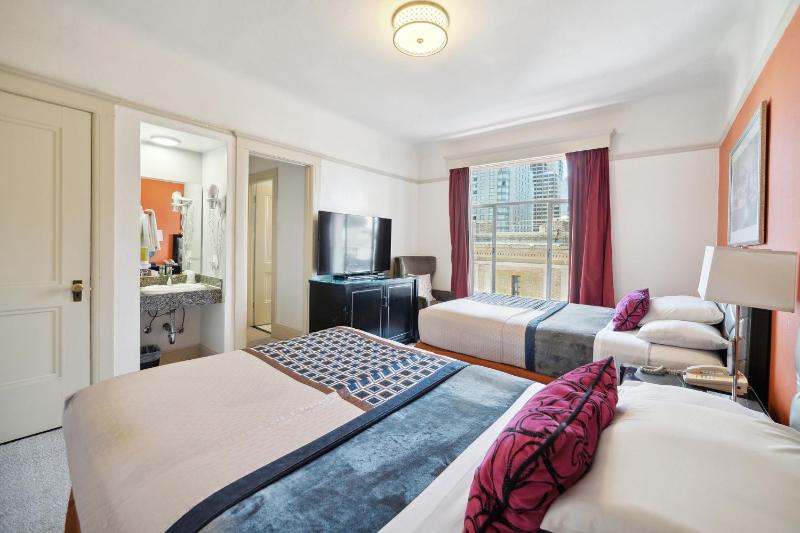 Union Square Plaza Hotel - image 16