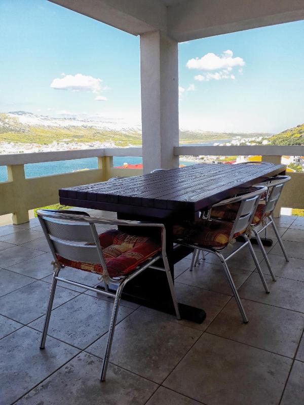 Two-Bedroom Apartment with Terrace and Sea View image 3