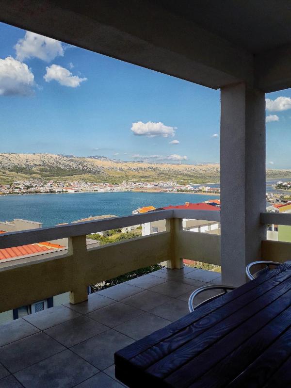 Two-Bedroom Apartment with Terrace and Sea View image 2