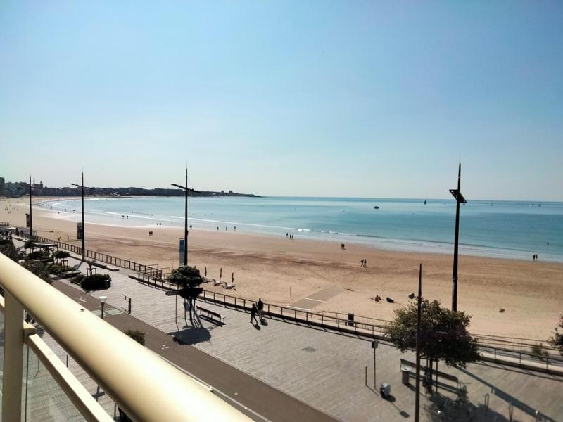 LES SABLES D'OLONNE -FACE MER - STUDIO 2 personnes - FR-1-331-218 - image 5