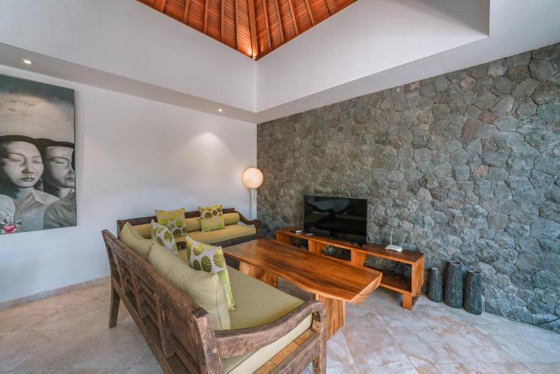 Villa Kalila: Elegant 2 BR Villa in Perfect Location ! - image 6