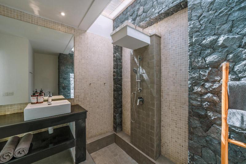 Villa Kalila: Elegant 2 BR Villa in Perfect Location ! - image 20
